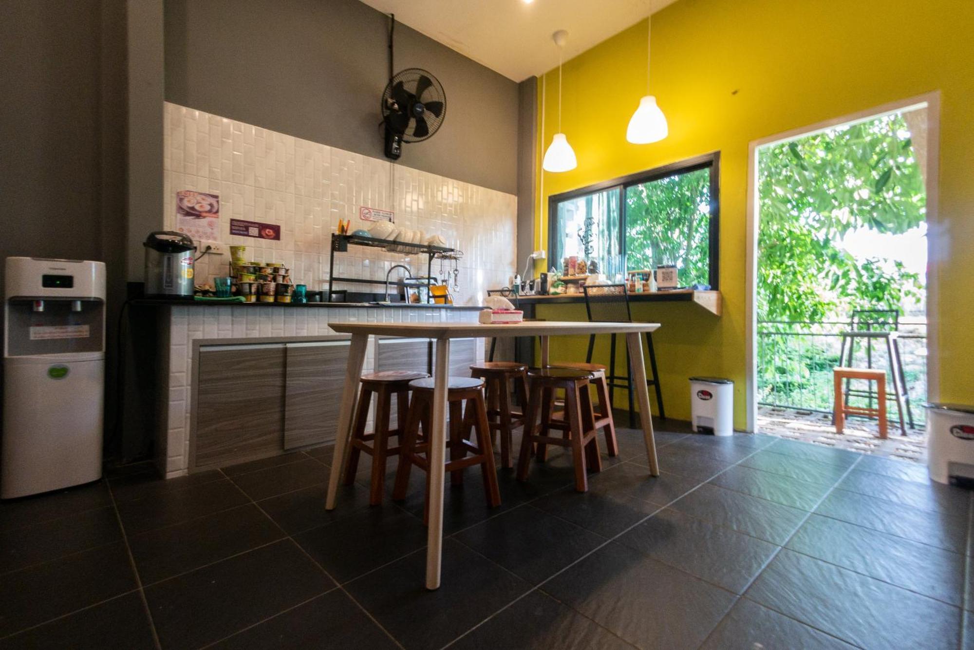 Paknap Hostel 南府 外观 照片